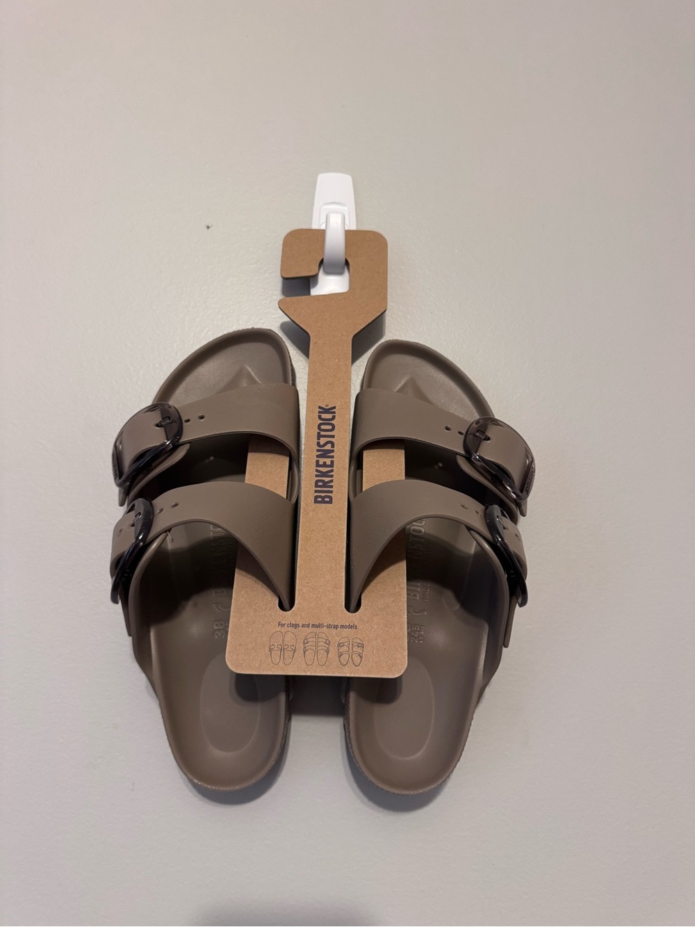 Birkenstock Arizona Big Buckle Sandals in Gray Taupe 38
